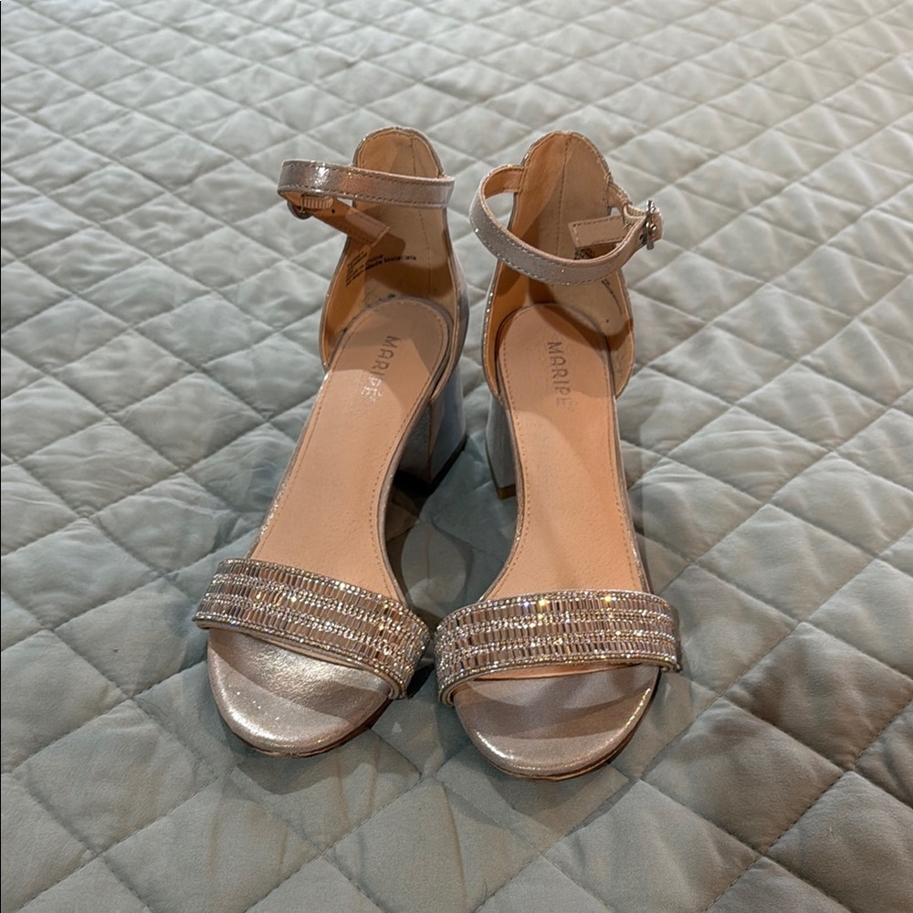 Maripe Silver Heels-size 6